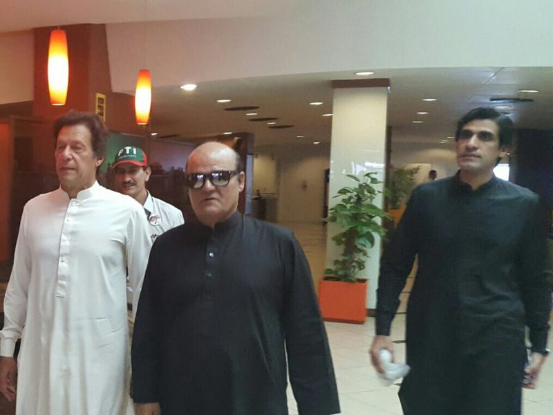 Imran Khan and Tahir Anjum  in Lahore on Apr. 19