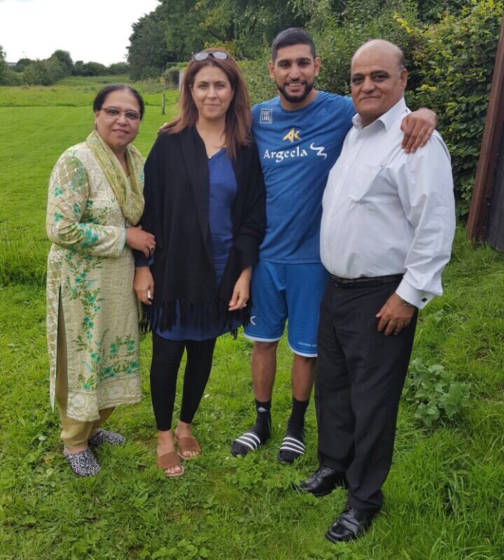 Tahir Anjum & Wife , Amir Khan(Boxer) and His Parents on Apr. 23 in London